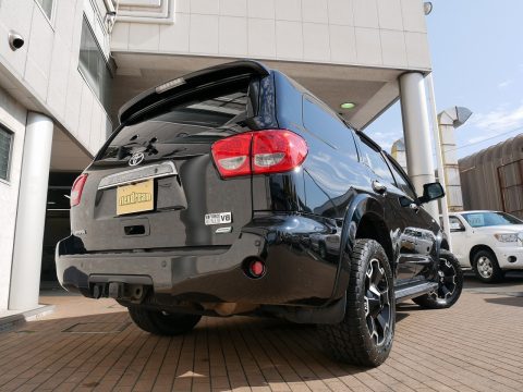 セコイア　プラチナム　US トヨタ　黒　4wd　2010 (2)